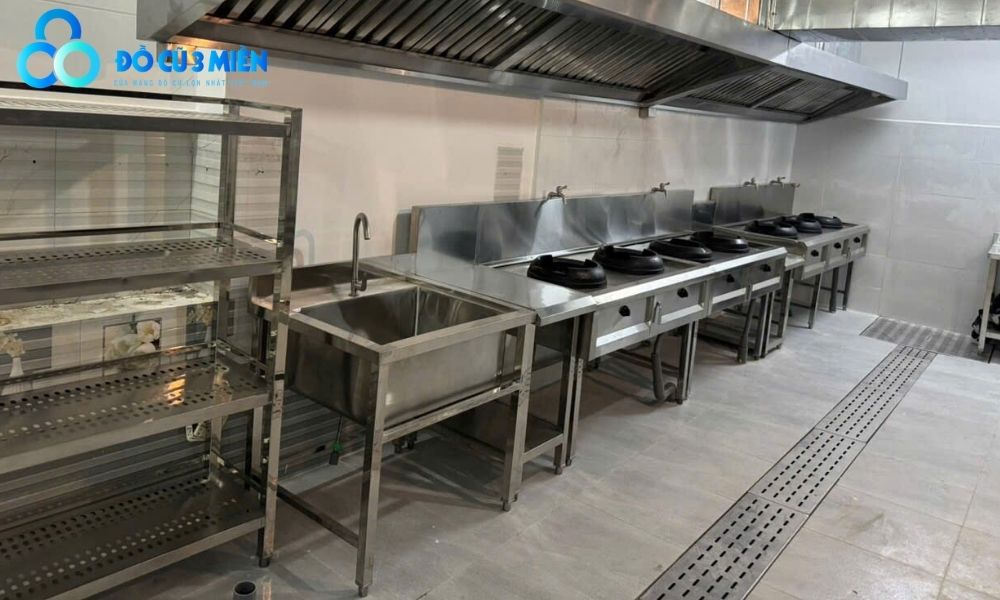 Hệ thống bếp công nghiệp inox nhà hàng thanh lý giá trị cao
